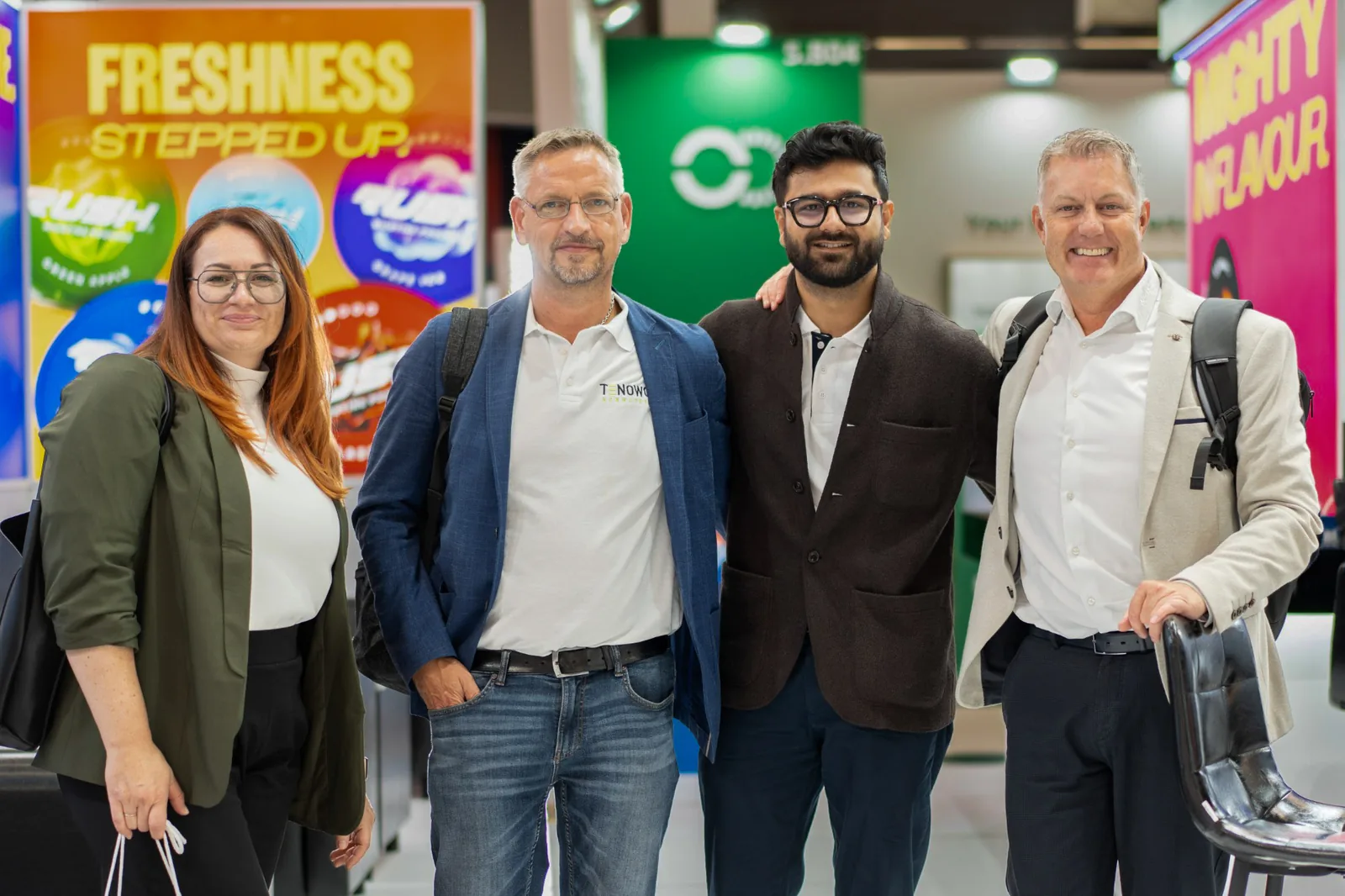 Gruppenfoto mit Partnern am Rush-Stand, InterTabac 2026 Dortmund